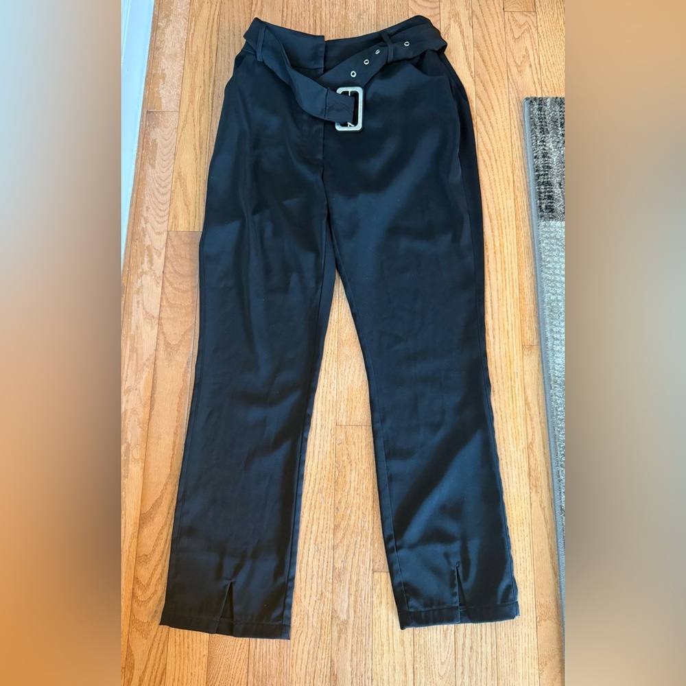 Beginning Boutique Trouser Pants Size with Belt
Size 10